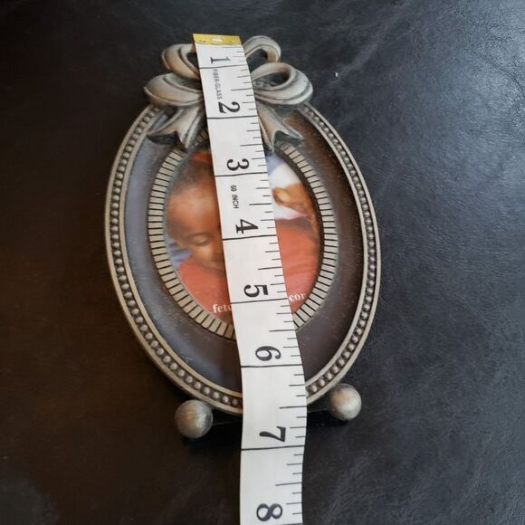 Fetco Pewter Bow Oval Picture Frame 2.5 x 3.5 - Picture 5 of 6
